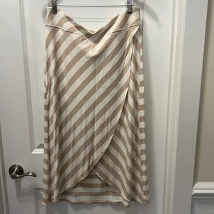 Athleta midi skirt size L